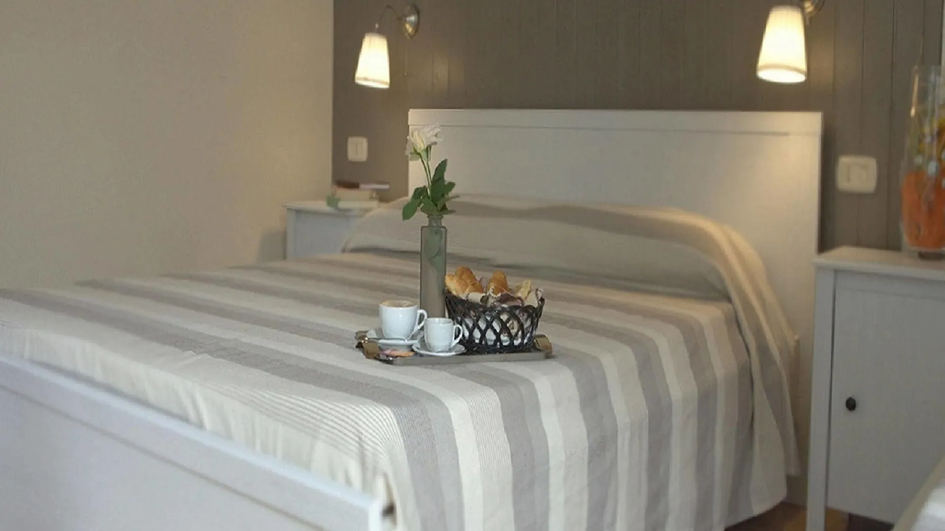 ***  カターニア Dimora Novecento Bed & Breakfast イタリア