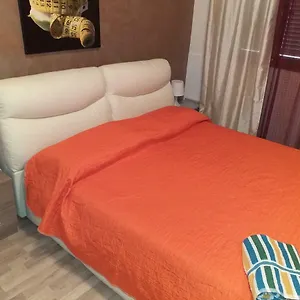 Bed&fly Near Airport Fontanarossa Bagno Privato In Catane